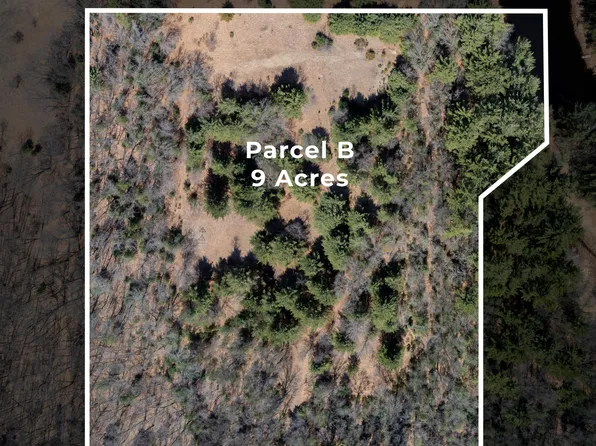 4649 E 28th St, White Cloud, MI 49349