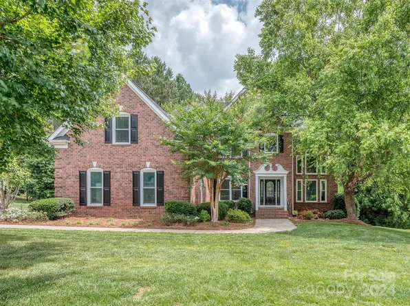 1020 Arroyo Vista Ln, Matthews, NC 28104