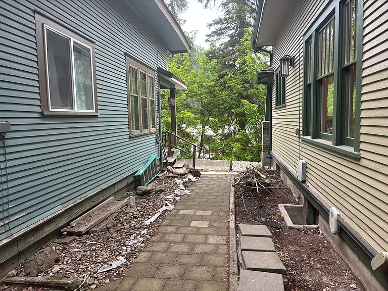616 Pearl St #2 — Photo 35