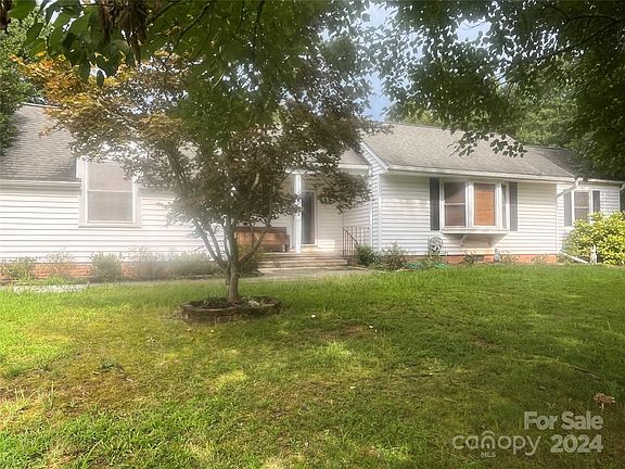 3rd image of 1048 Old Modena St
