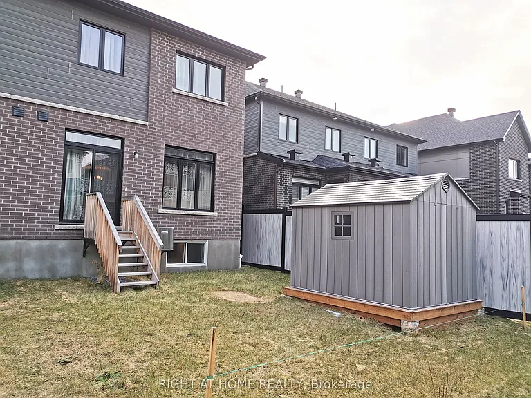 321 Lysander Pl — Photo 29