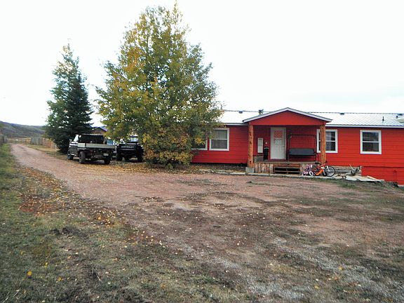 3rd image of 738 Lillian Ln