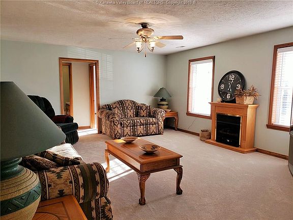 3rd image of 558 Marshall Ln