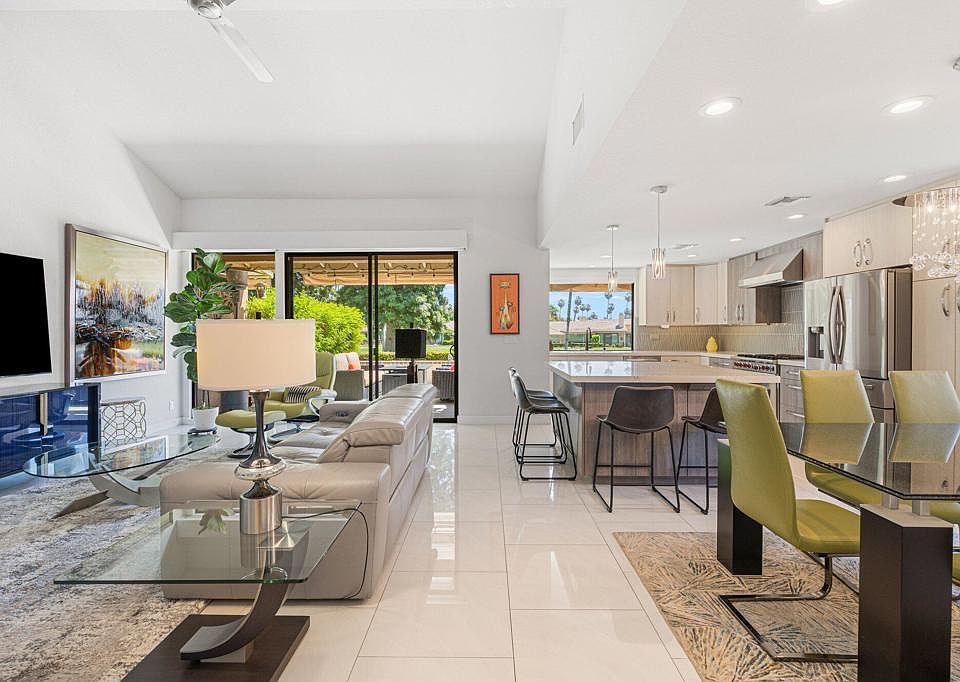 1st image of 292 Tolosa Cir
