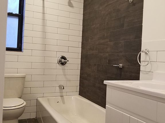 5th image of 1011 Carroll Pl