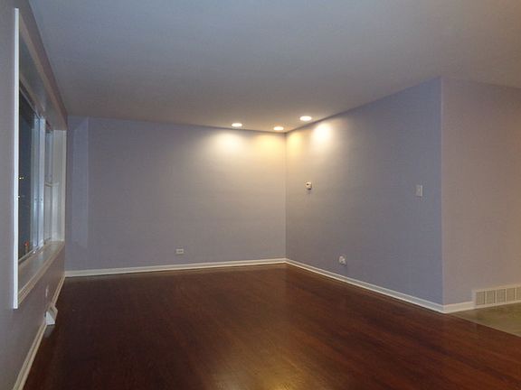 4th image of 12833 S Justine St