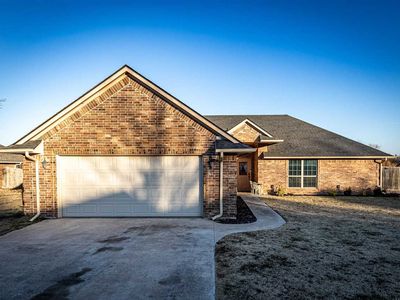 18 NE Summerwood Dr, Elgin, OK, 73538
