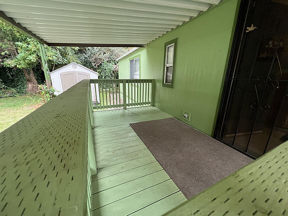 5th image of 2650 Terrace Gdns