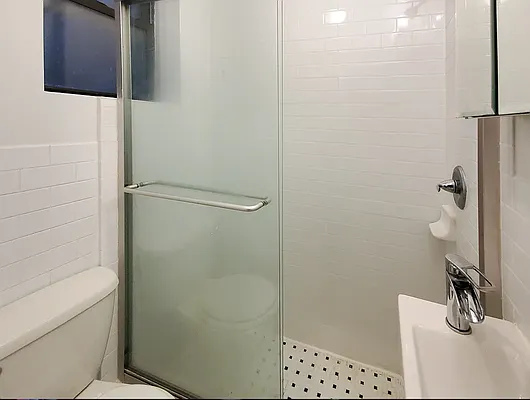 Rented by Brighton Management | media 9