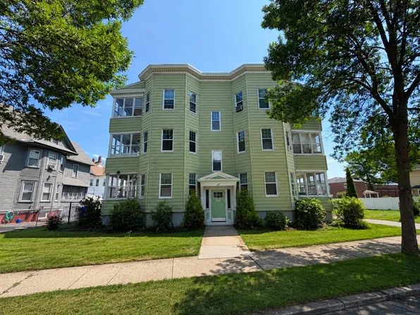 15-19 Litchfield St, Springfield, MA 01108