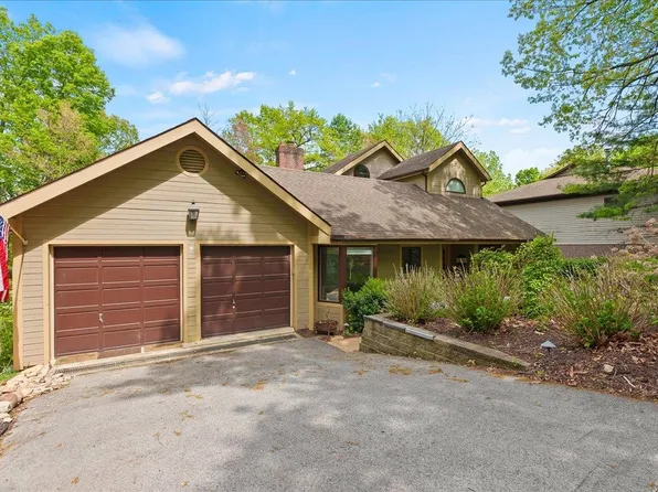 722 Flower Dr, McGaheysville, VA 22840