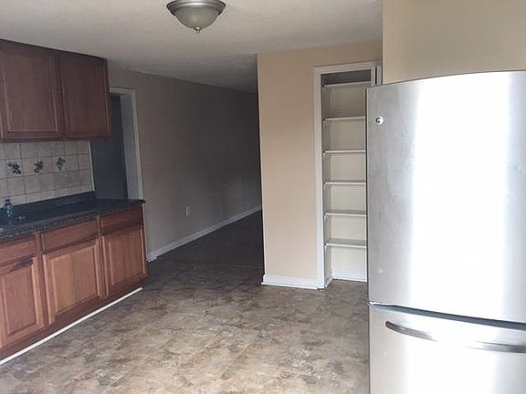 5th image of 2830 Runions Ln