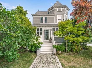 43 Sargent St, Melrose, MA 02176