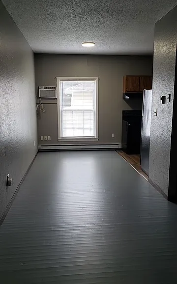 103 S Green St #3 — Photo 2