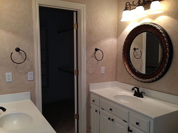 Bathroom with Walk-in Closet