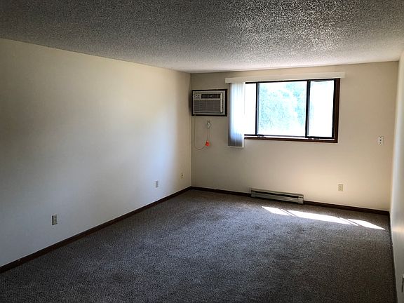 2nd image of 2908 Birch St APT 5