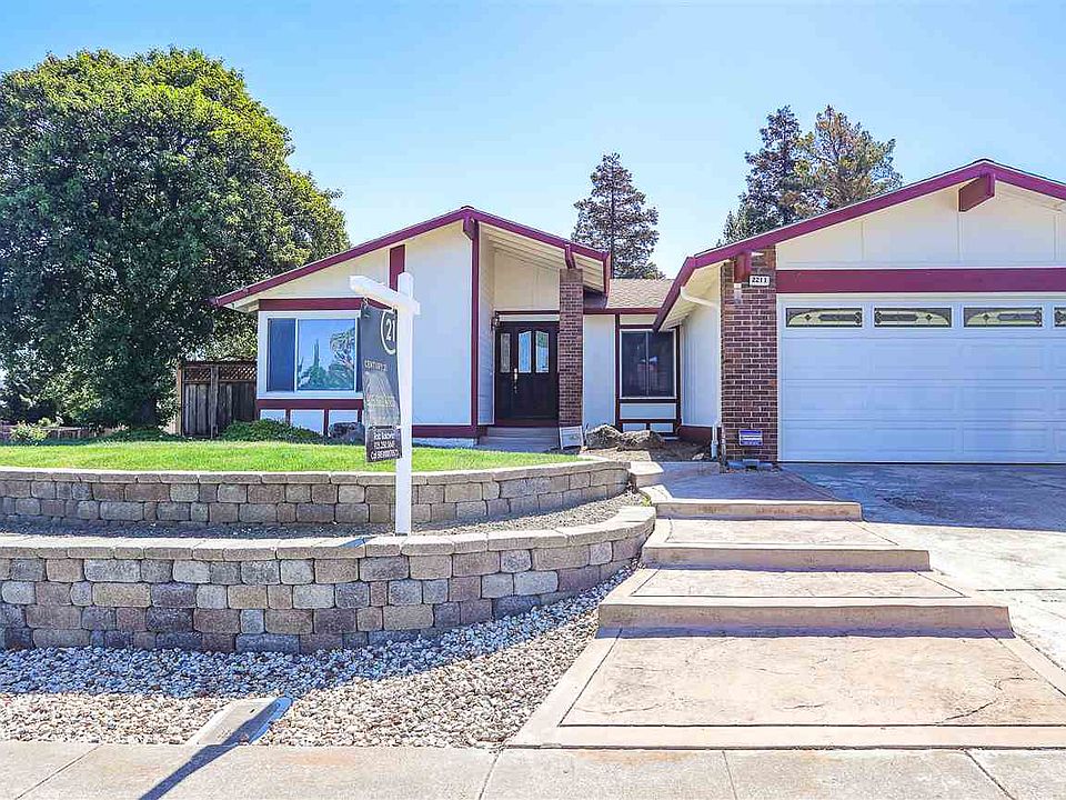 1st image of 2211 Jacqueline Dr