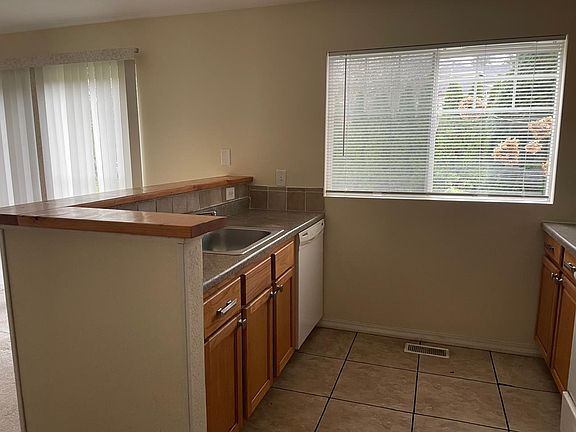 3rd image of 31306 121st Ln SE Unit 103