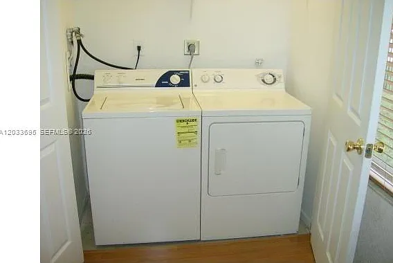 2890 N Oakland Forest Dr #111 — Photo 14