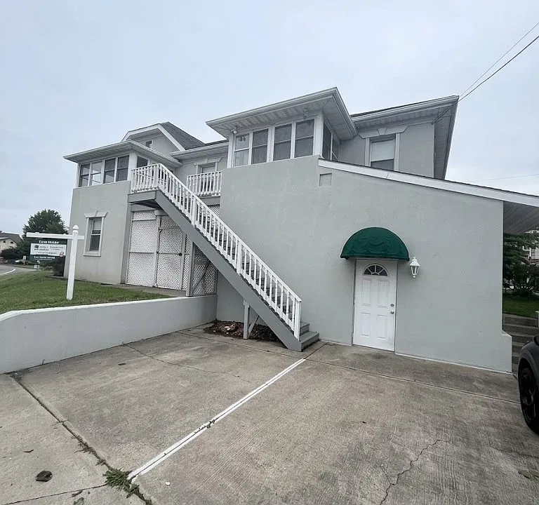 600 Union St #1
