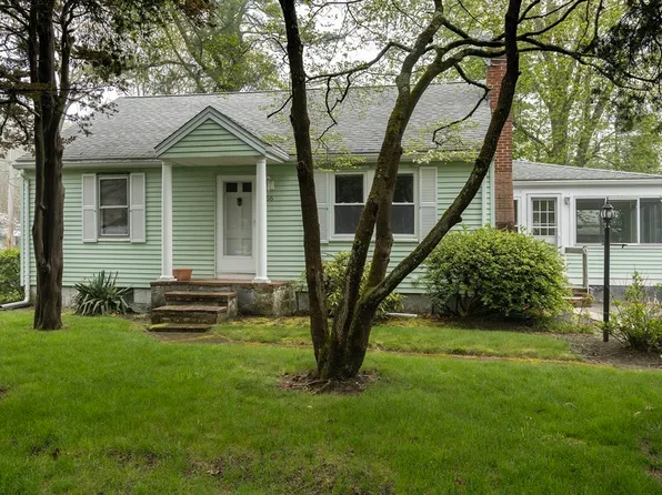 56 Pownal St, Marshfield, MA 02050