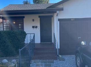 1817 11th St, Redding, CA 96001