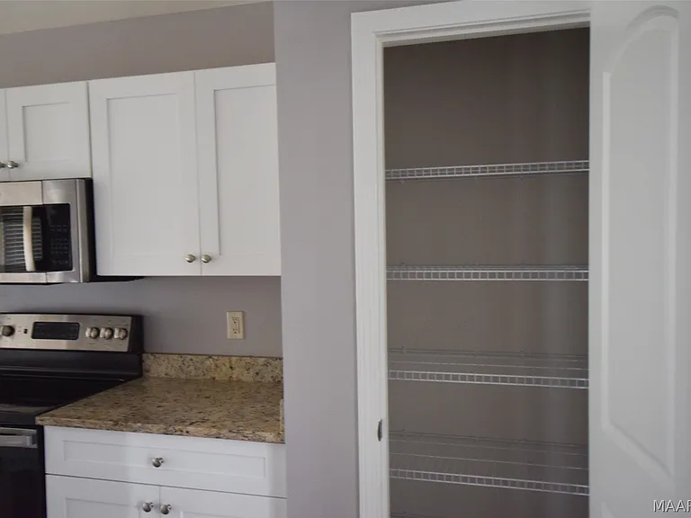 161 Hideaway Ln — Photo 6