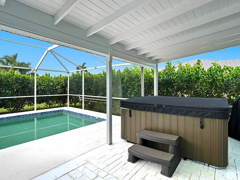 6163 Plumosa Ave — Photo 35