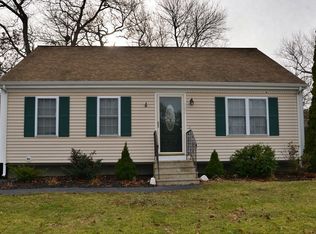 105 Morrison Rd, Taunton, MA 02780