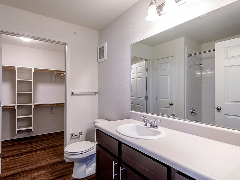 Larkridge — Photo 15