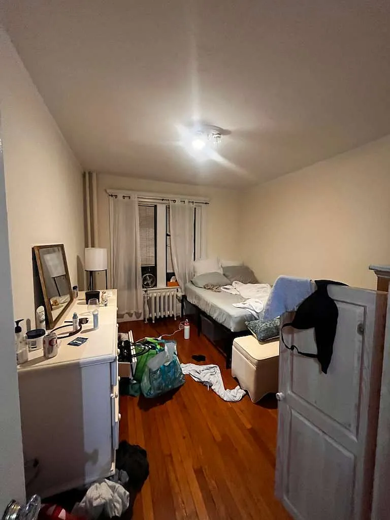 3 bed, 9999 sqft, $5,500 — Photo 2
