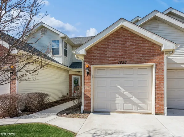 1458 Golfview Dr, Glendale Heights, IL 60139