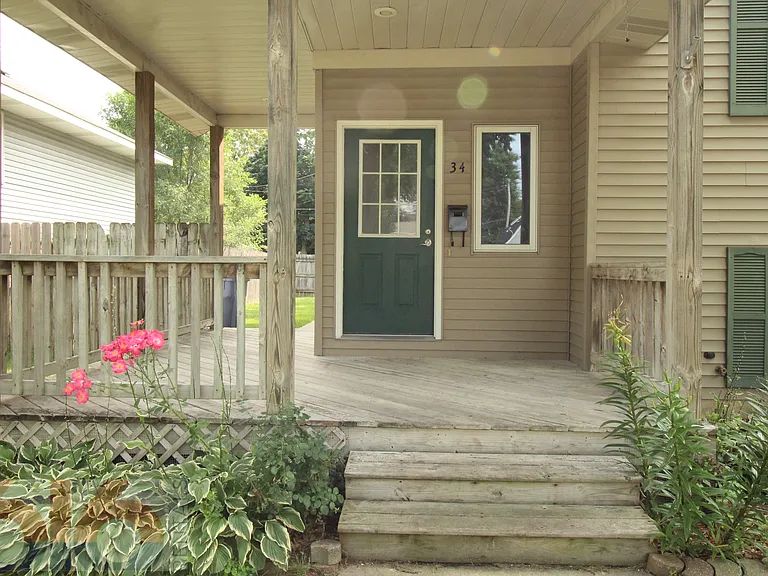 34 National Ave SW — Photo 2