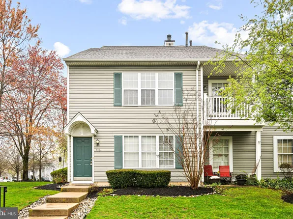 720 Sedgewick Ct, Sewell, NJ 08080