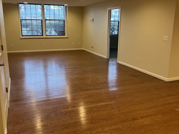 101 Lake Shore Dr UNIT 3