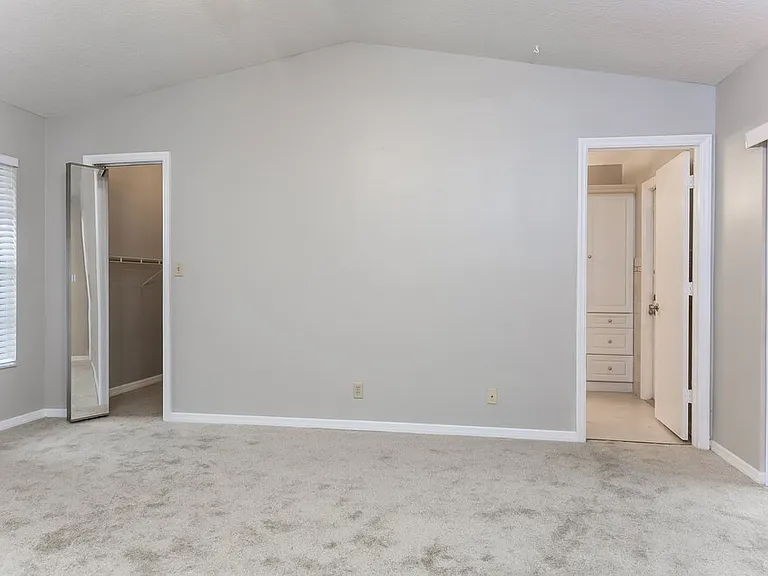 8623 NW 47th Dr — Photo 11