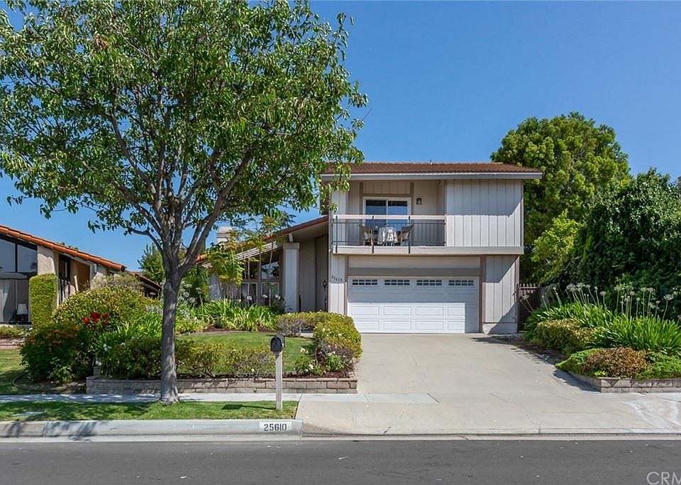 1st image of 25610 Fallenleaf Dr