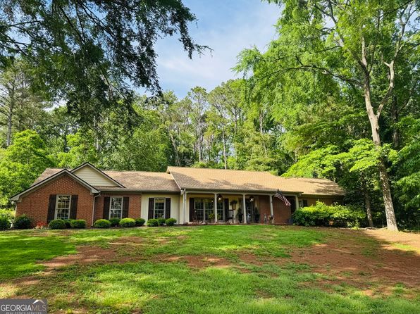 103 Powers Ct, Lagrange, GA 30240