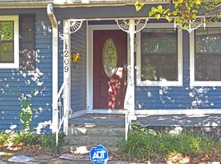 209 Ludolph St, Palestine, TX 75803