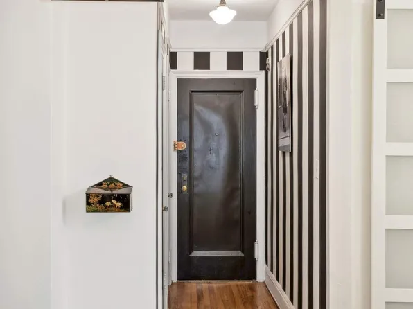 235 East 22nd Street image 8 of 12