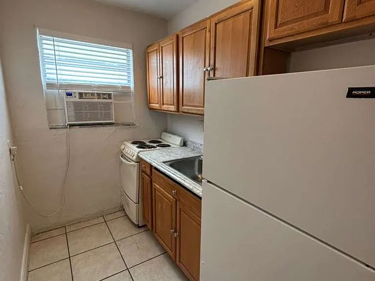 14120 NW 24th Ct — Photo 14