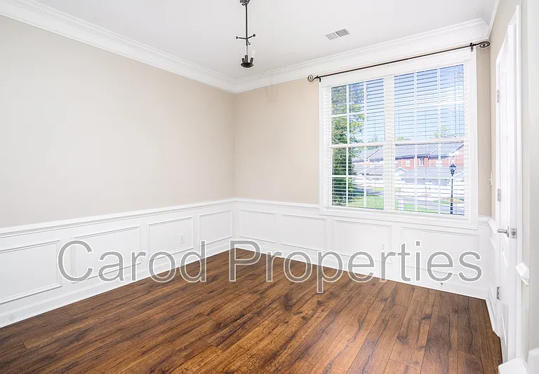 8829 Arbor Creek Dr — Photo 9