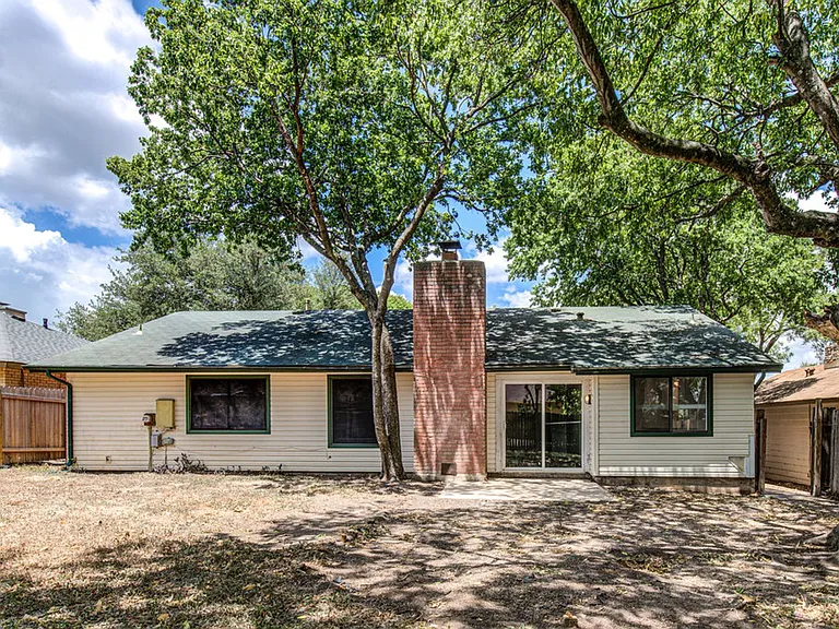 10105 Woodland Village Dr — Photo 20