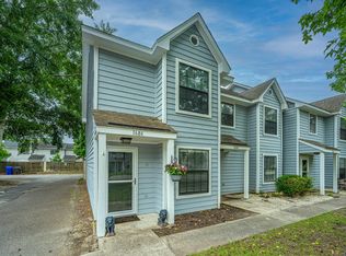 1686 Hunters Run Dr, Mount Pleasant, SC 29464