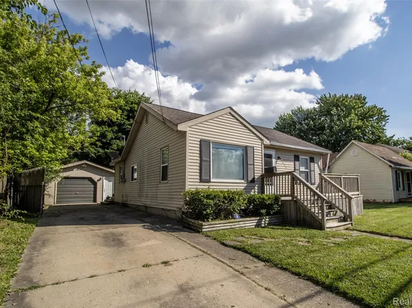 2829 Chicago Blvd, Flint, MI 48503