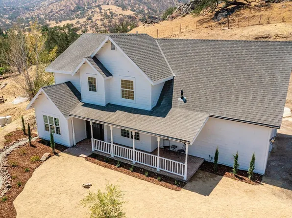 6253 Big Oak Rd, Sanger, CA 93657