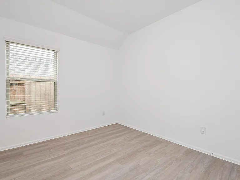 8426 Manta Ray Dr — Photo 23