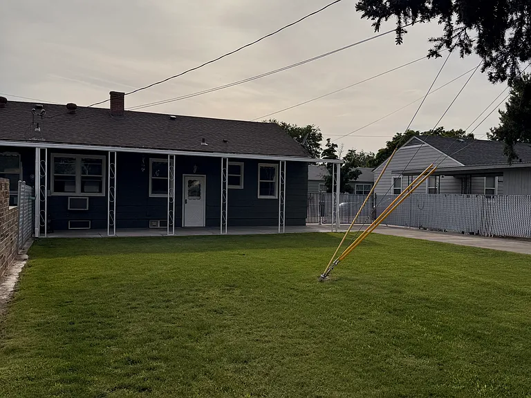 1520 Mahan Ave — Photo 23