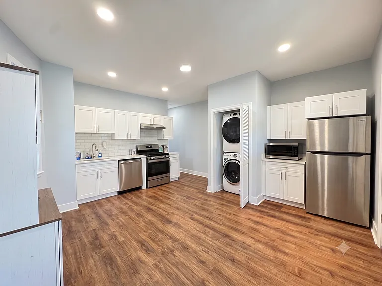 946 State St #2R — Photo 3