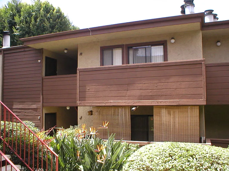5245 Wood St #L — Photo 3